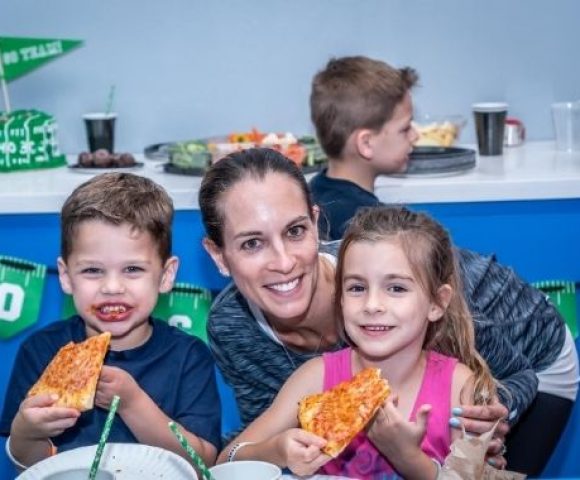 20 Jumpers Birthday Party $500.00</BR>(Private Room)